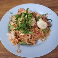 ผัดไทยหลังศาลากลาง