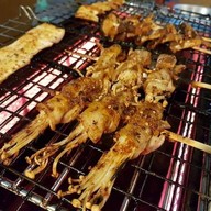 หม่าล่า นิยม-สามกอง สามกอง