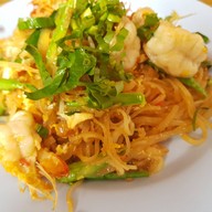 ผัดไทยหลังศาลากลาง