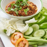 เมนูของร้าน ข้าวซอยน้ำเงี้ยวคุณติงน้อย บางเตย