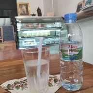 Don't mind calorie cafe'