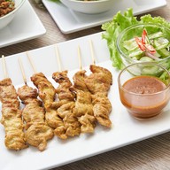 เมนูของร้าน ข้าวซอยน้ำเงี้ยวคุณติงน้อย บางเตย