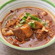 เมนูของร้าน ข้าวซอยน้ำเงี้ยวคุณติงน้อย บางเตย