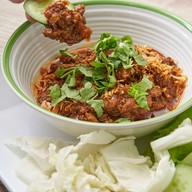 เมนูของร้าน ข้าวซอยน้ำเงี้ยวคุณติงน้อย บางเตย