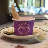 Jardin d'été Gelato and Dessert Cafe
