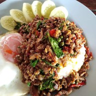 กะเพราโบราณ by tan