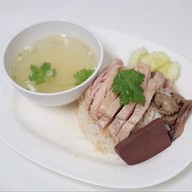 ร้านตัวดำ เชฟทรงโจร รัตนาธิเบศร์