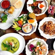 ครัวแม่ตุ๊ก (Mama Tuk Kitchen)