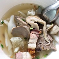 ก๋วยจั๊บเมืองทอง