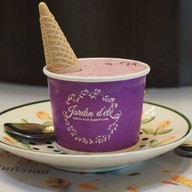 Jardin d'été Gelato and Dessert Cafe