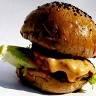 เบอร์เกอร์วิทยา-ฟู้ดทรัค ดราก้อนทาวน์ จุฬาฯซอย20