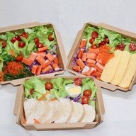 FRIENDS SALAD (friends homemade foods)