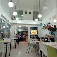 บรรยากาศ love meat eat me / take away only