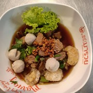 เย็นตาโฟ เจ้น้อย เยาวราช