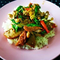 ตาเจ๋งผัดกะเพรา(สาขาหมู่บ้านรินทร์ทอง)