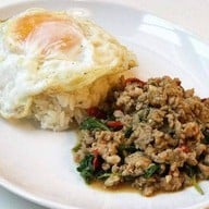 ตู้กับข้าว โรงละคร เอ็ม เธียเตอร์