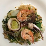 เมนูของร้าน เด็กเส้น สุกี้ ก๋วยเตี๋ยวคั่ว อาหารตามสั่ง