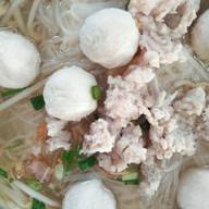 เซียนเส้นลูกชิ้นปลา(เหล่าโหงว) หนองจอก