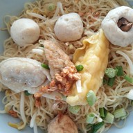 เซียนเส้นลูกชิ้นปลา(เหล่าโหงว) หนองจอก