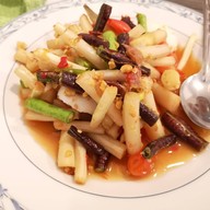 เมนูของร้าน ชะเอมตำแซ่บ ยำยั่ว อีสานแจ่วฮ้อนรสเด็ด บางหว้า