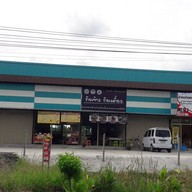 บรรยากาศ ร้านกินข้าว กินเตี๋ยว
