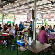 บรรยากาศ ก๋วยเตี๋ยวเรือรสนิยม ต้นตำรับ หมู่บ้านสายฝน1 อ.เมือง ขอนแก่น