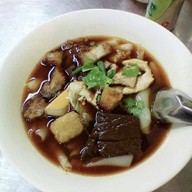 เมนูของร้าน ก๋วยจั๊บยืนพื้น(สี่แยกพรานนก) -