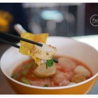 เมนูของร้าน ก๋วยเตี๋ยวต้มยำ จู ก๋วยเตี๋ยวลูกชิ้นน้ำใส