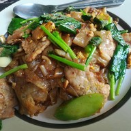 เมนูของร้าน จานใหญ่ บ้านหม้อ