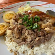 ขาหมูบ้านแม่ นครปฐม
