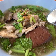 ขาหมูบ้านแม่ นครปฐม