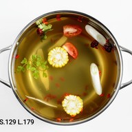 จี๋เหอ สุกี้หม่าล่า และ อาหารเสฉวน