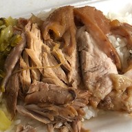 เมนูของร้าน เล่อขาหมูทรงเครื่อง