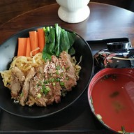 ไคโร สเตชั่น-ฮาลาล