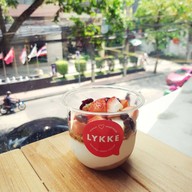 เมนูของร้าน Lykke Yogurt Phloen Chit