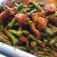 ร้านข้าวแกงแม่ปลาทอง สามพราน