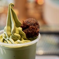 Matcha Latte with Pearls and Red Bean and Matcha Soft Cream##1