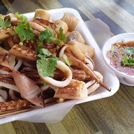 หมึกย่าง อีเจ๊ย่างหมึก ตลาดนัด Awake