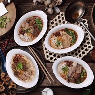 เนื้อหอม Thai Boat Noodles Rama9