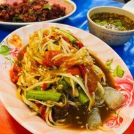 ลาบอุบล-วาริน ป๋าอู๊ด