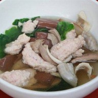 ต้มเลือดหมูหม้อแขกป้าเวียน(ข้าวมันไก่)