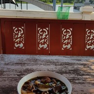 ก๋วยจั๊บคุณบอย วัดโบสถ์