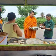 หนมครกริมคลอง6 สาขาคลอง6