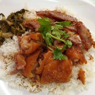 เมนูของร้าน ขาหมูเมืองทอง