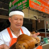 ลุยเลยเจ๊ ข้าวขาหมู-ข้าวมันไก่ตอน  ซอยแมนฮัตตั้น คลองหลวง