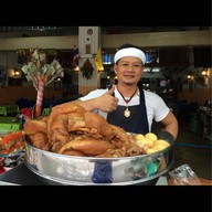 ลุยเลยเจ๊ ข้าวขาหมู-ข้าวมันไก่ตอน  ซอยแมนฮัตตั้น คลองหลวง