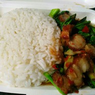 เมนูของร้าน ครัวพีวี (ซ่อมคอม /อาหารตามสั่ง)