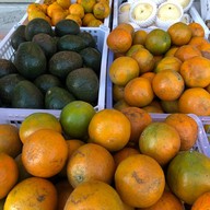 ผลไม้ปอกพร้อมทาน ผลไม้สดIrich Fresh Fruit เขาทุ่งวัว