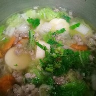 เมนูของร้าน ครัวพีวี (ซ่อมคอม /อาหารตามสั่ง)