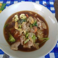 ครัวป้าไก่  ไฮโซ